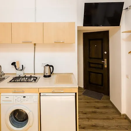 Apartment On Sholom Aleykhema 8 Lviv Exterior photo