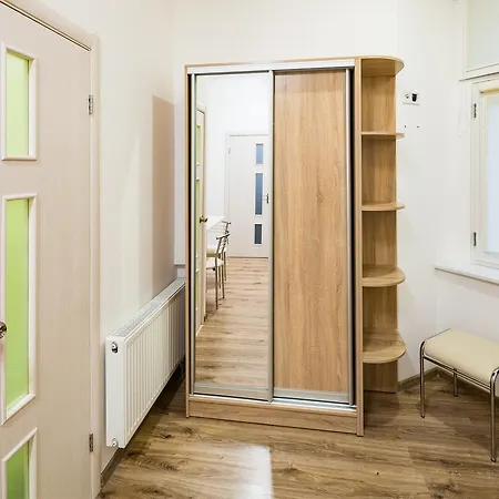 Apartment On Sholom Aleykhema 8 Lviv Exterior photo
