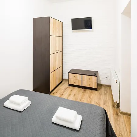 Apartment On Sholom Aleykhema 8 Lviv Exterior photo