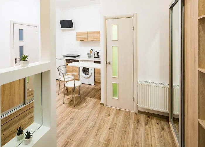 Apartment On Sholom Aleykhema 8