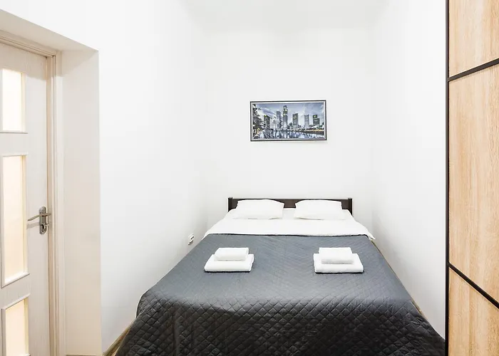 Apartment On Sholom Aleykhema 8