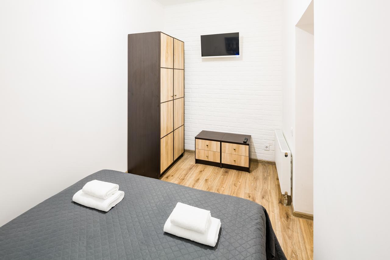 On Sholom Aleykhema 8 Apartment